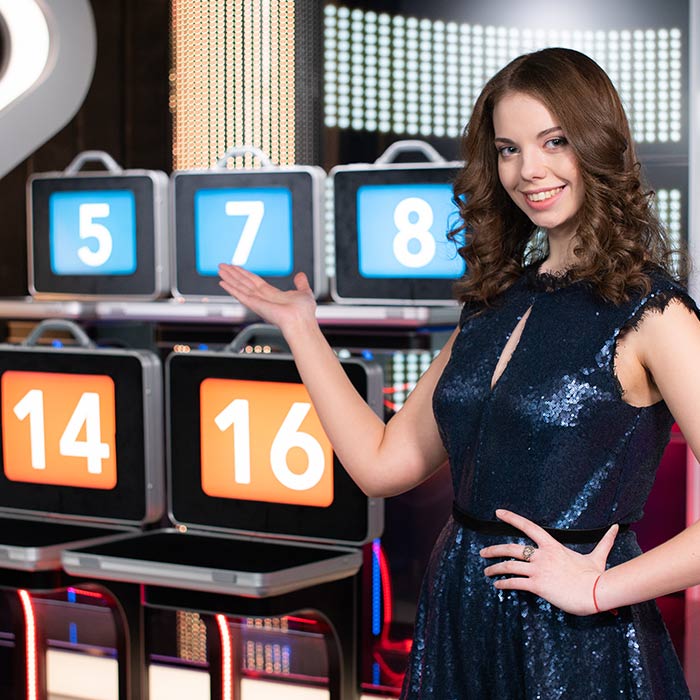 Deal or No Deal Live Host vault banner